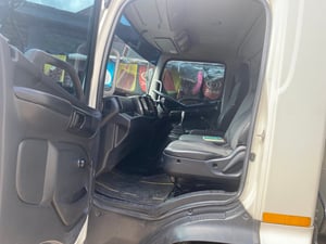 HINO FC 175 แรงม้า รถบรรทุก 6 ล้อ ตู้เย็น ปี62 ขายดาวน์ 1,200,000 บาท