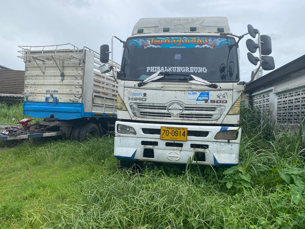 HINO FM 344แรงม้า รถบรรทุก 10ล้อ พ่วงแม่ลูก ปี2011 เลขไมล์ 338,384 กม. ขายพร้อมแม่-ลูก กระบะ สามมิตร ไม่ดั้ม