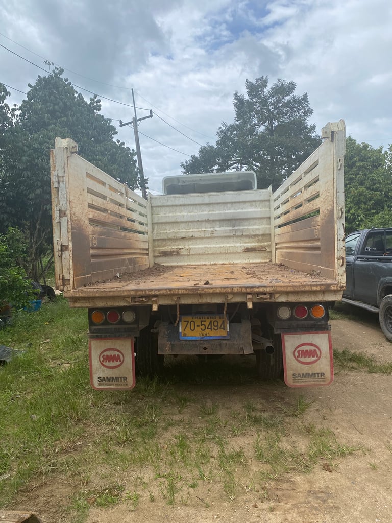 ISUZU FRR 210 แรงม้า รถบรรทุก 6 ล้อ ดั้มพ์ ปี 2024 ISUZU FRR 210 แรงม้า รถบรรทุก 6 ล้อ ดั้มพ์ ปี 2024