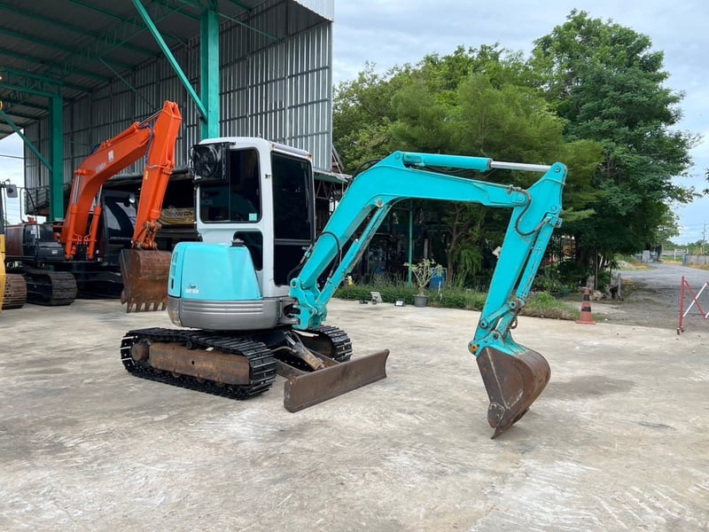 KOBELCO SK30SR รถขุดเล็กนำเข้าญี่ปุ่น ใบแทรกใหม่ แอร์ใหม่ ชั่วโมง 7,093