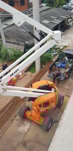 ขายรถกระเช้าบูม JLG รุ่น 450AJ ความสูง 13.4 เมตร เครื่องยนต์ดอยซ์ 3 สูบ สภาพรถพร้อมใช้งาน 