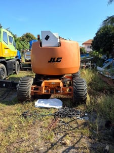 ขายรถกระเช้าบูม JLG รุ่น 450AJ ความสูง 13.4 เมตร เครื่องยนต์ดอยซ์ 3 สูบ สภาพรถพร้อมใช้งาน 