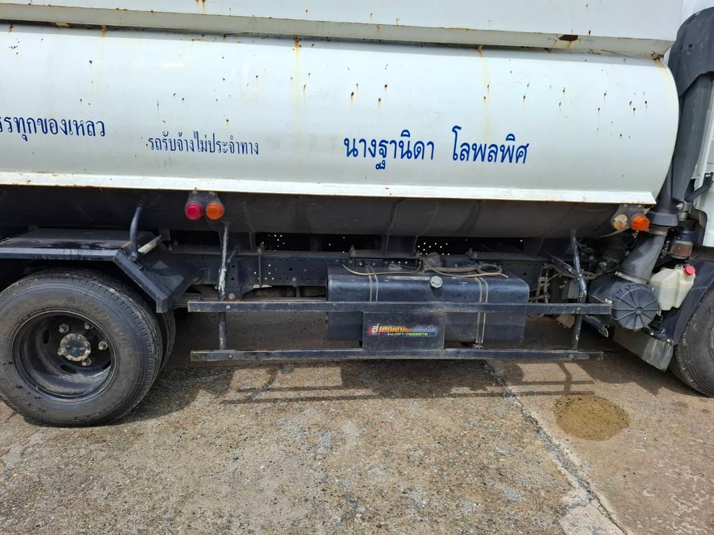 Isuzu 6 ล้อ ISUZU NMR 130 รถดูดสิ่งปฎิกูล ปี64 (เจ้าของขายเอง)