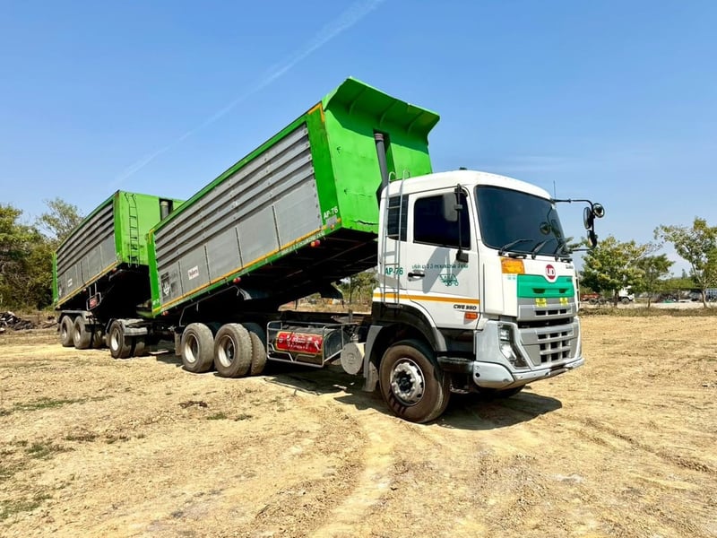 UD Truck CWE 350 ทะเบียน AP76 - 67-2573 , 67-2574