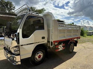 ISUZU NKR 100แรงเทอร์โบ ปี50 ดัมพ์3คิว ยาว3.18 กว้าง1.90 ISUZU NKR 100แรงเทอร์โบ ปี50 ดัมพ์3คิว ยาว3.18 กว้าง1.90
