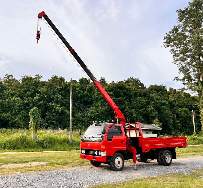 TOYOTA DYNA เครื่อง 14B  ติดเครน TADANO 2.5 ตัน  3 ปลอก 