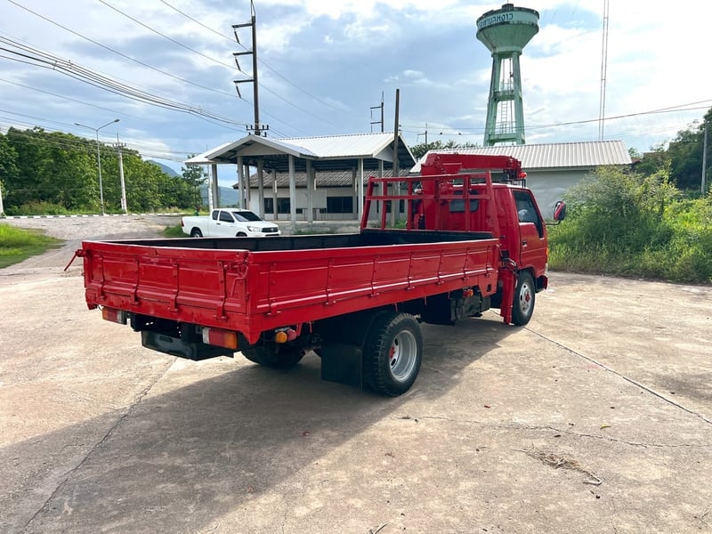 TOYOTA DYNA เครื่อง 14B  ติดเครน TADANO 2.5 ตัน  3 ปลอก 