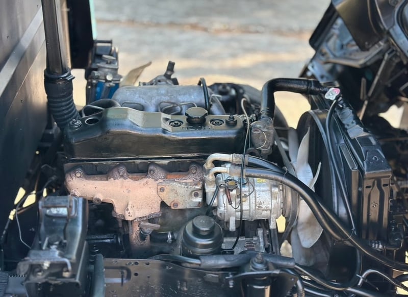 ISUZU NKR หัวการ์ตูน 🚚  กระบะพร้อมคอกเหล็ก