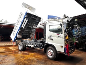 Hino 190แรง ดั้มพ์ 5คิว