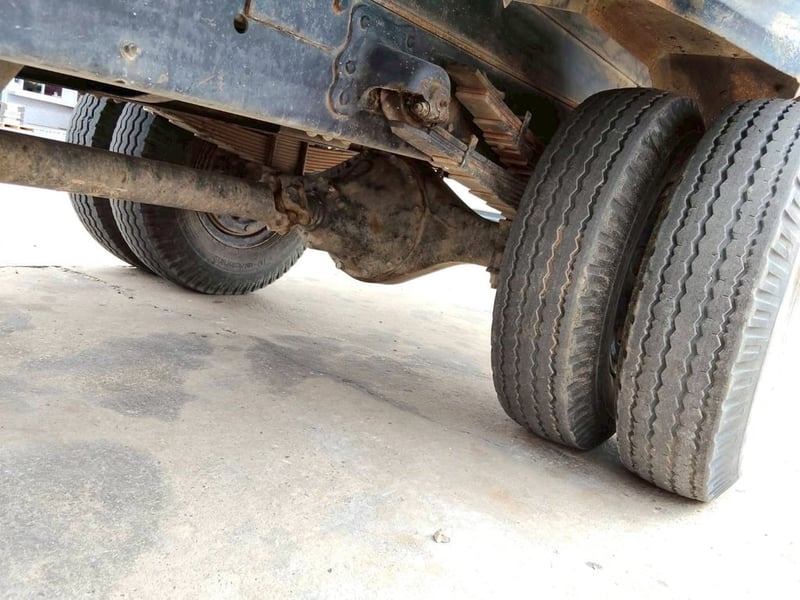 รถเครน HINO FC 155 ปี 63 กระบะดั้ม  ราคา 990,000 บาท 