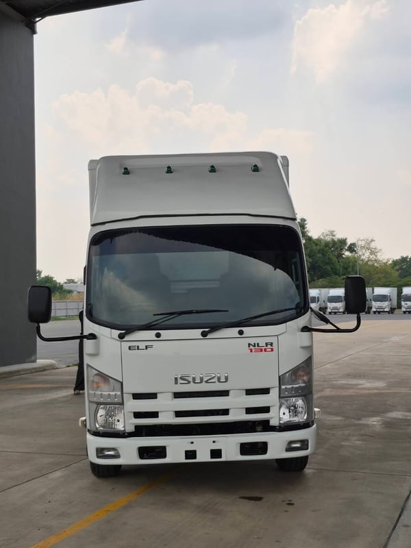 ISUZU NLR130 ปี58 ตู้แห้ง ยาว3เมตร 