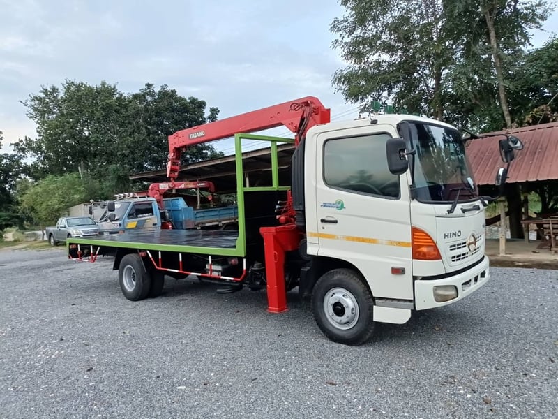 Hino 6 ล้อ 144 แรง กระบะเครน 3.5 ตัน 