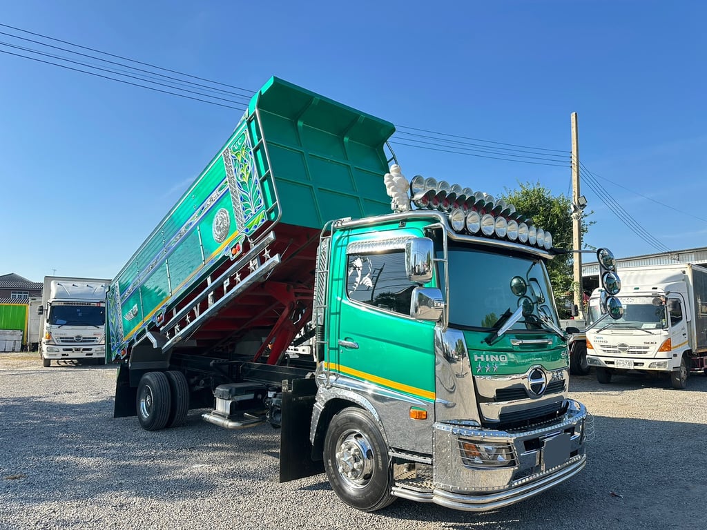 Hino mega 210 ปี64 ไมล์ 5x,xxx กระบะดั้มยาว 5เมตร