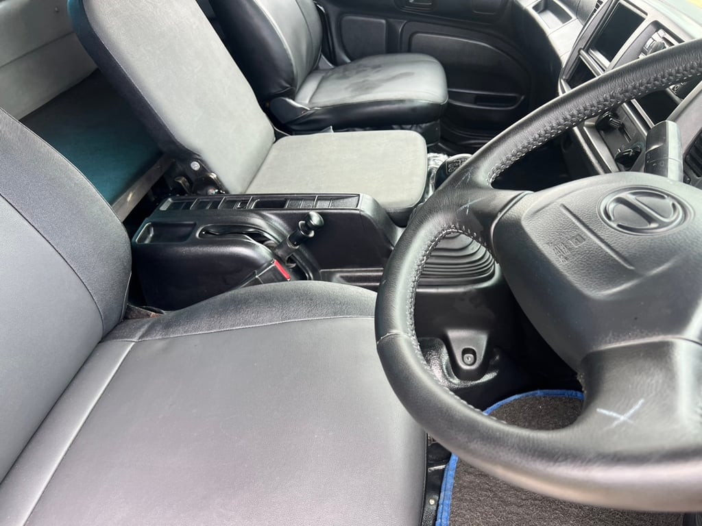 HINOรุ่นFL8jเครือง260 ปี60 กระบะยาว7.5เมตร