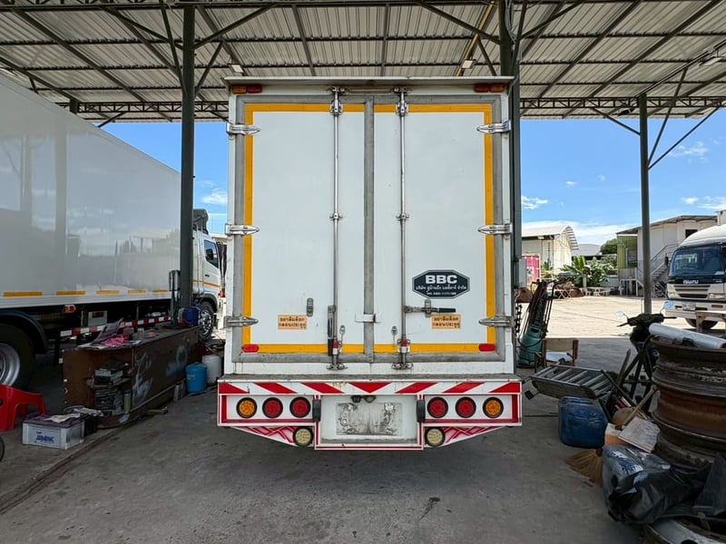 HINO XZU 136 ปี 53 ตู้2บาน 