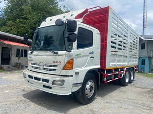 Hino FM8J 10ล้อ 2 เพลา กระบะคอกสูง (มีชุดปากลำโพงท้าย) 
