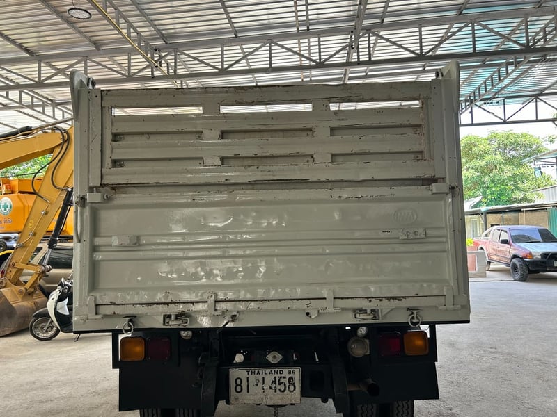 Isuzu 6 ล้อ FRR210 ดั้มพ์ 3 มิตร 5 คิว ปี63 Isuzu 6 ล้อ FRR210 ดั้มพ์ 3 มิตร 5 คิว ปี63