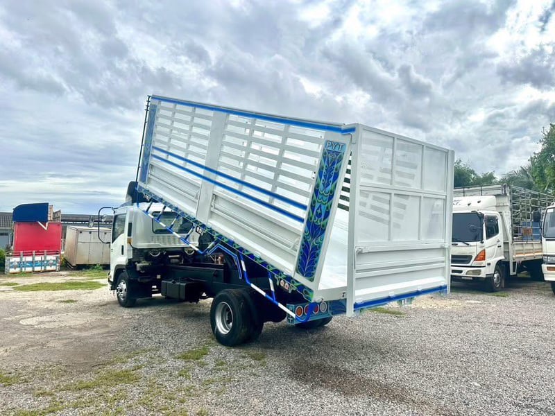 ISUZU FRR210แรง ปี58 ดัมพ์เกษตร 8ตัน ยาว 5.50เมตร 