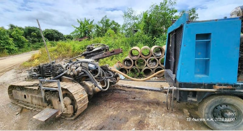 1.เครื่องเจาะแอร์แทรคยี่ห้อฟูรูกาว่า200 2.เครื่องปั๊มลมยี่ห้อแอร์แมน รุ่นPDS750S 3.เครื่องปั๊มลมยี่ห้อแอร์แมนรุ่นPDS175S