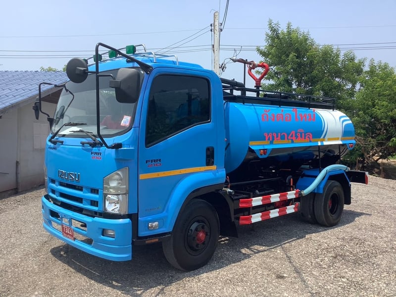 Isuzu FRR210 6 ล้อ รถน้ำ ปี 53 รถน้ำ 6,000 ลิตร Isuzu FRR210 6 ล้อ รถน้ำ ปี 53 รถน้ำ 6,000 ลิตร