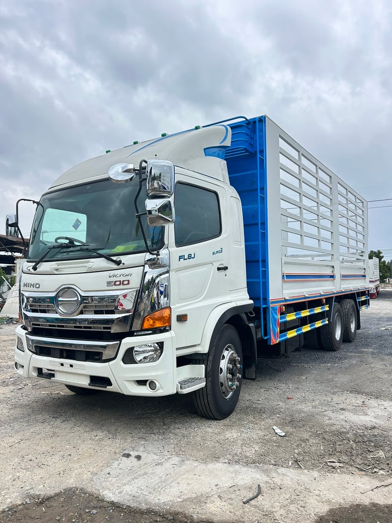 10ล้อHINO รุ่นFL8j เครือง260 กระบะบรรทุกยาว7.5ม. 10ล้อHINO รุ่นFL8j เครือง260 กระบะบรรทุกยาว7.5ม.