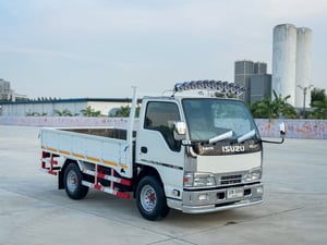  ISUZU NKR หัวการ์ตูน กระบะคาร์โก้เปิดได้ 3 ด้าน เครื่อง 120 แรง