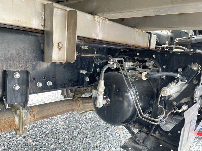 6 ล้อ ISUZU FRR 190 แรง เทอร์โบ ปี60 กระบะสแตนเลสทั้งลูก ยาว 5.60 กว้าง 2.20 สูง 1.30 เมตร 