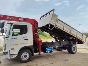 รถเครน HINO FC 155 ปี 63 กระบะดั้ม  ราคา 990,000 บาท 