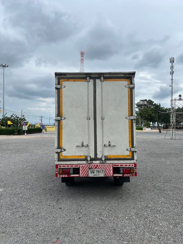 Isuzu NKR100แรง ตู้ทึบ ปี54 (เจ้าของขายเอง) 4ล้อจั้มโบ้ ตู้ยาว 3.2 เมตร