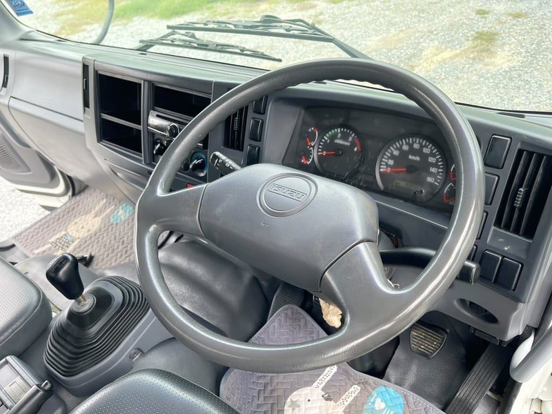 6 ล้อ ISUZU FRR 190 แรง เทอร์โบ ปี60 กระบะสแตนเลสทั้งลูก ยาว 5.60 กว้าง 2.20 สูง 1.30 เมตร 