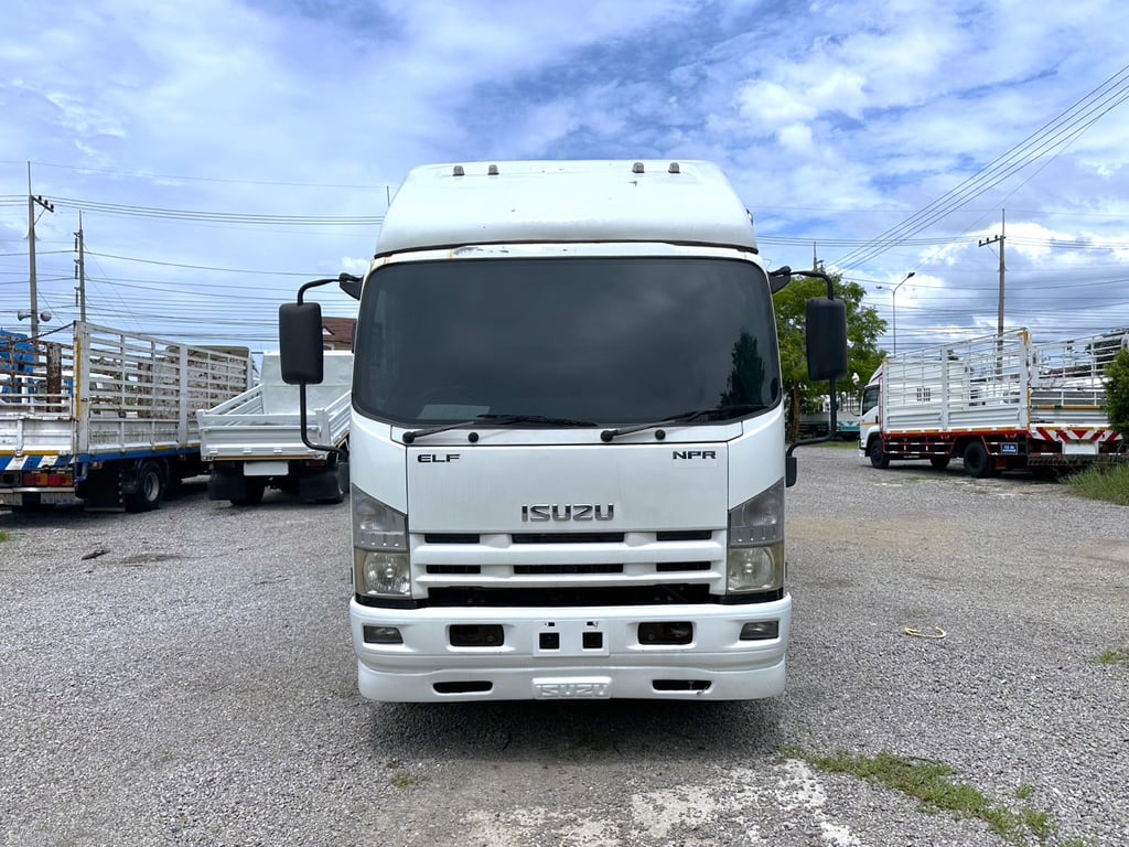 ISUZU NPR150 ปี53 กระบะยาว 5 เมตร เครื่อง 4HK1 150 แรงม้า ราคา 625,000 บาท ISUZU NPR150 ปี53 กระบะยาว 5 เมตร เครื่อง 4HK1 150 แรงม้า ราคา 625,000 บาท