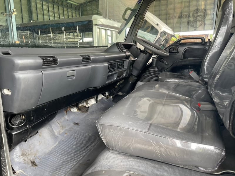 Isuzu NQR 150 แรงเทอร์โบ ปี 50 เพาเวอร์ แอร์เย็น ยาว 5.50 ม สีเดิมทั้งคัน 