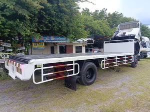 Isuzu 6 ล้อ พื้นเรียบ ปี 45 ยาว 7.2ม.