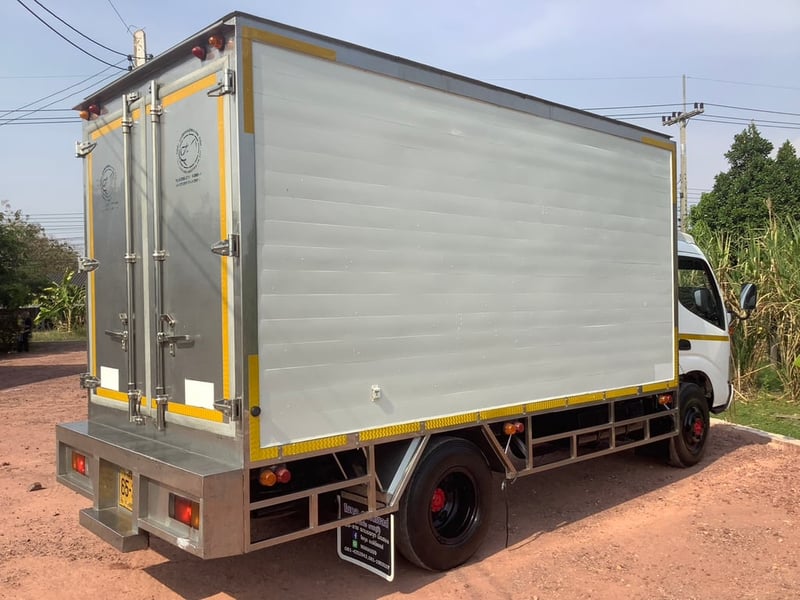 Hino 6 ล้อ ดูโท้ (คู้ทำความเย็น) 121แรง ยูโร2 ปี46 