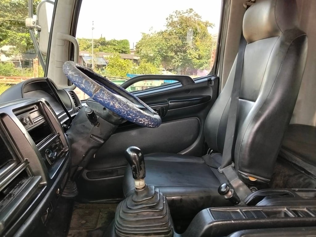 HINO เมก้าซีรี่ย์ 500 เครื่อง 380แรงม้า รถบรรทุก 10ล้อ หัวลาก เฉพาะหัว HINO เมก้าซีรี่ย์ 500 เครื่อง 380แรงม้า รถบรรทุก 10ล้อ หัวลาก เฉพาะหัว