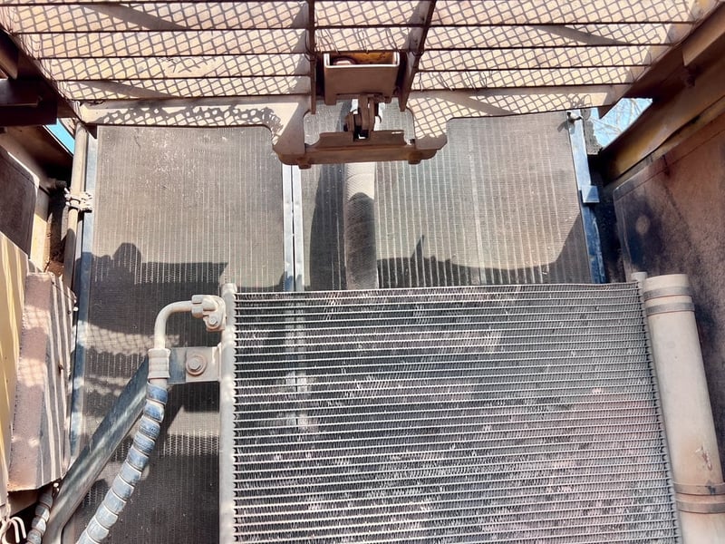 KOMATSU 210-8 mo กล้องหลัง ไฟฟ้าครบ รถพร้อมทำงาน เอกสารเล่มทะเบียน 