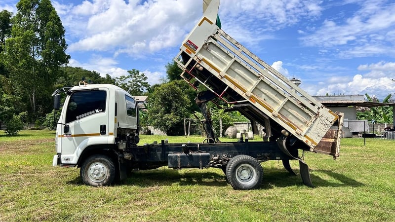 ISUZU FRR 210 ปี52 ISUZU FRR 210 ปี52