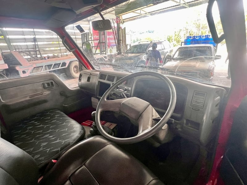 TOYOTA DYNA เครื่อง 14B  ติดเครน TADANO 2.5 ตัน  3 ปลอก 