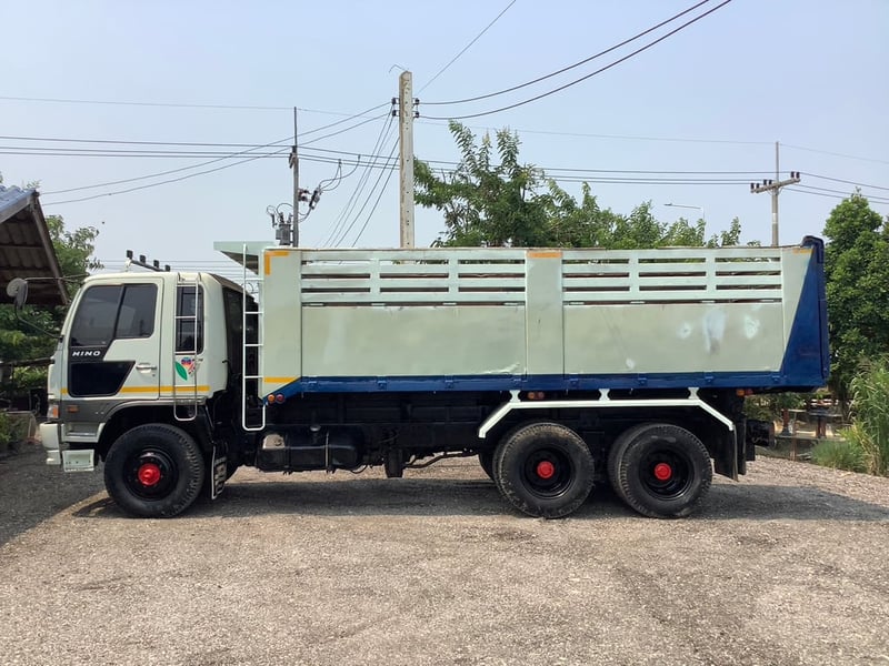 Hino 10 ล้อ ดั้มพ์ (FM3M) 240แรง(M10C) ปี38