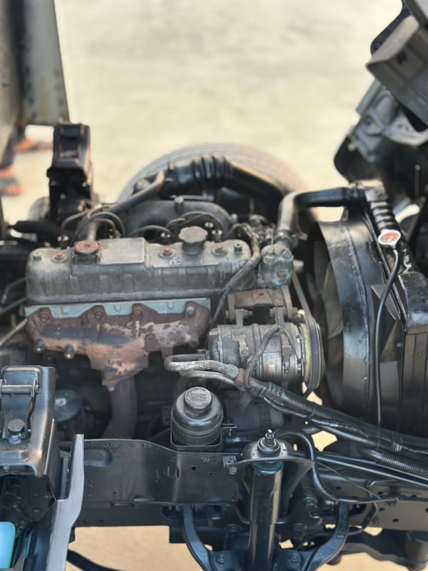 𝐈𝐒𝐔𝐙𝐔 𝐍𝐊𝐑 หัวการ์ตูน - 4ล้อ กระบะพร้อมคอกเหล็ก ยาว 3.10ม