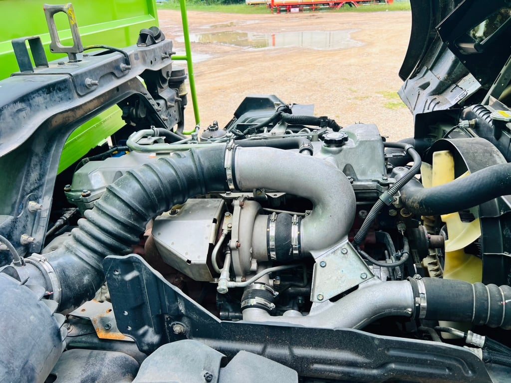 HINO VICTOR 260 ปี 60 ยาว 7.50 กะบะคอกต่อใหม่ 