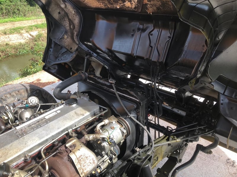 Isuzu 6ล้อ NPR130 แรง รถน้ำ 5,000 ลิตร ยูโร2 ปี 51  ราคา 490,000 บาท 