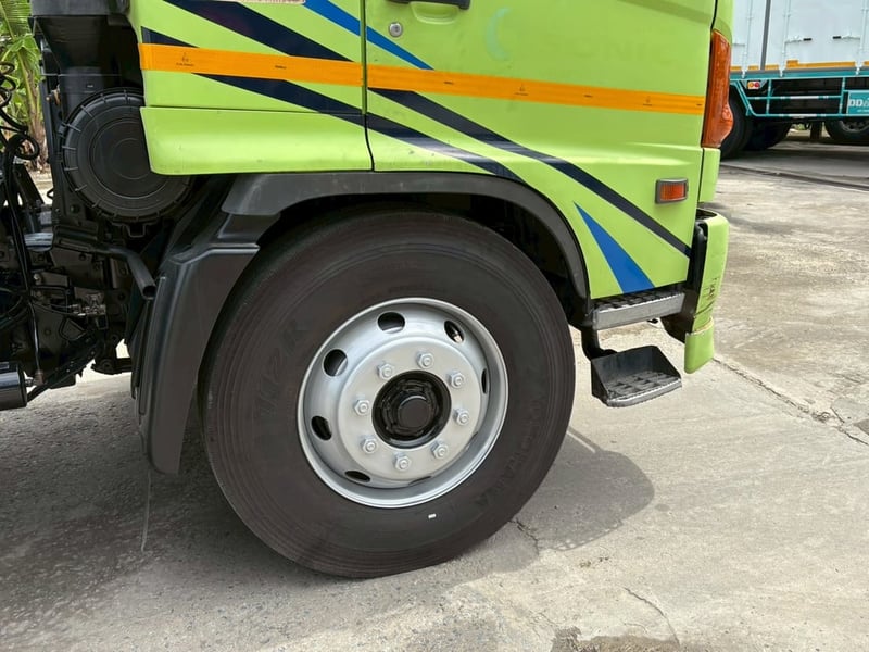 หัวลาก 6 ล้อ #HINO #FG8J 212 ปี 55 มี 3 คัน