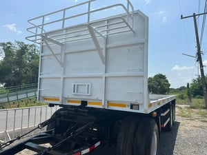 ลูกพ่วง สามเพลา สามมิตรแท้ มือเดียวออกป้ายแดง ปี 55 ราคา 270,000 บาท ลูกพ่วง สามเพลา สามมิตรแท้ มือเดียวออกป้ายแดง ปี 55 ราคา 270,000 บาท