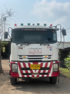 Isuzu FVM 240 รถน้ำมัน ปี 60 แท้ง 18,000 ลิตร