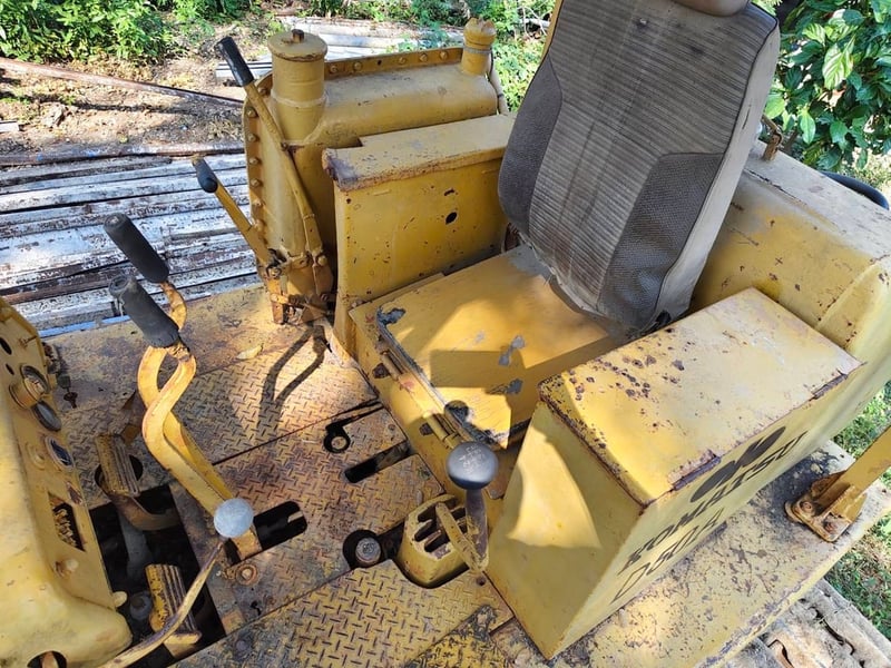 KOMATSU D50A รถดันดินรุ่นคลาสสิก KOMATSU D50A รถดันดินรุ่นคลาสสิก