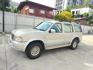 FORD EVEREST 2.5 ดีเซล เกียร์ออโต้ ปี47