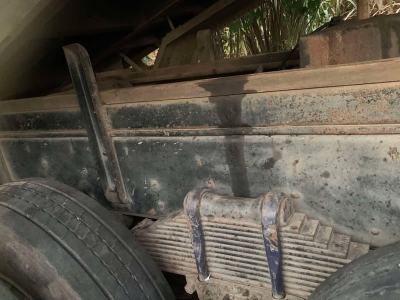 ISUZU deca 270 รถบรรทุก 12ล้อ ดั้มพ์แม่-ลูก ปี2004