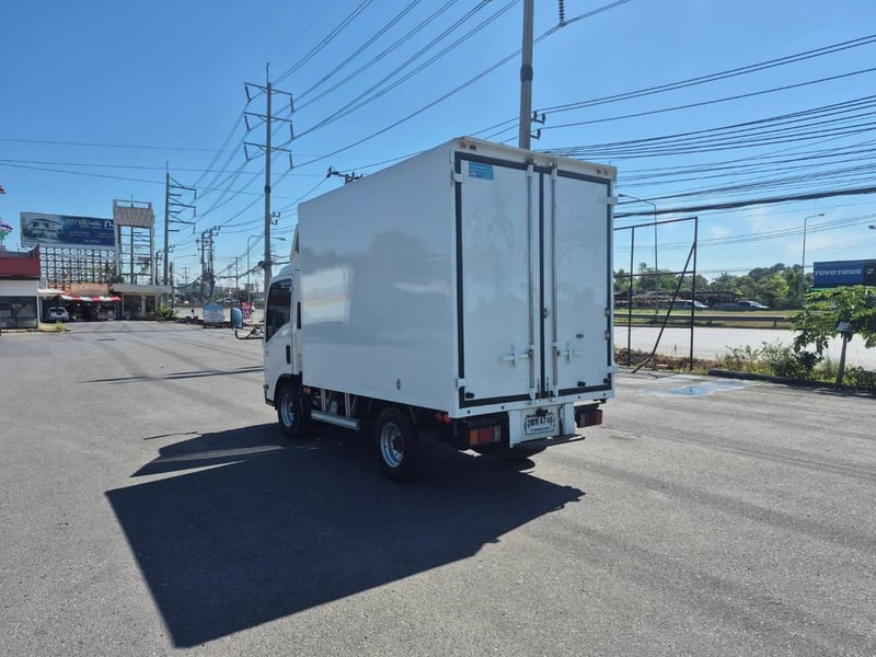 Isuzu NLR130 ตู้ทึบ ปี63 Isuzu NLR130 ตู้ทึบ ปี63