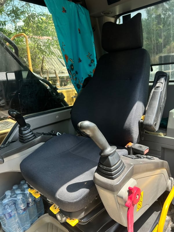 แม็คโคร Volvo EC210D ปี21 P.M.4273 ชม. แม็คโคร Volvo EC210D ปี21 P.M.4273 ชม.